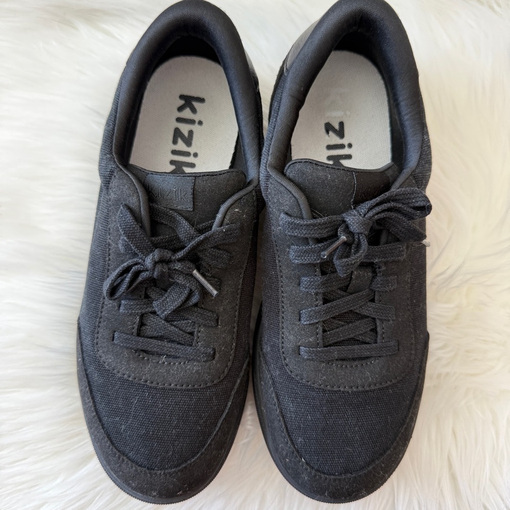 Kizik Kids Black Sneakers